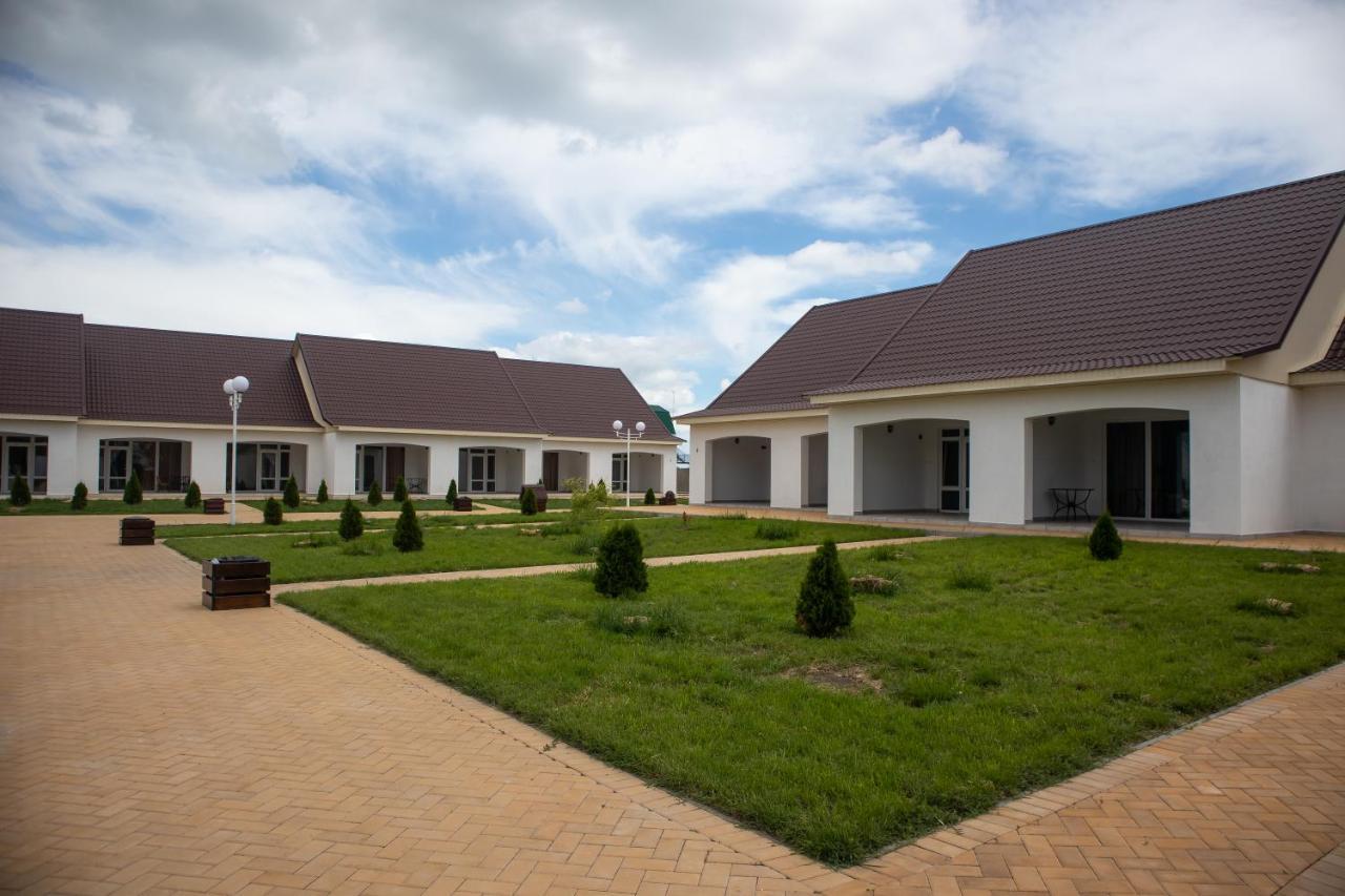 База Відпочинку "Сонячна" Primorskoye Exterior foto