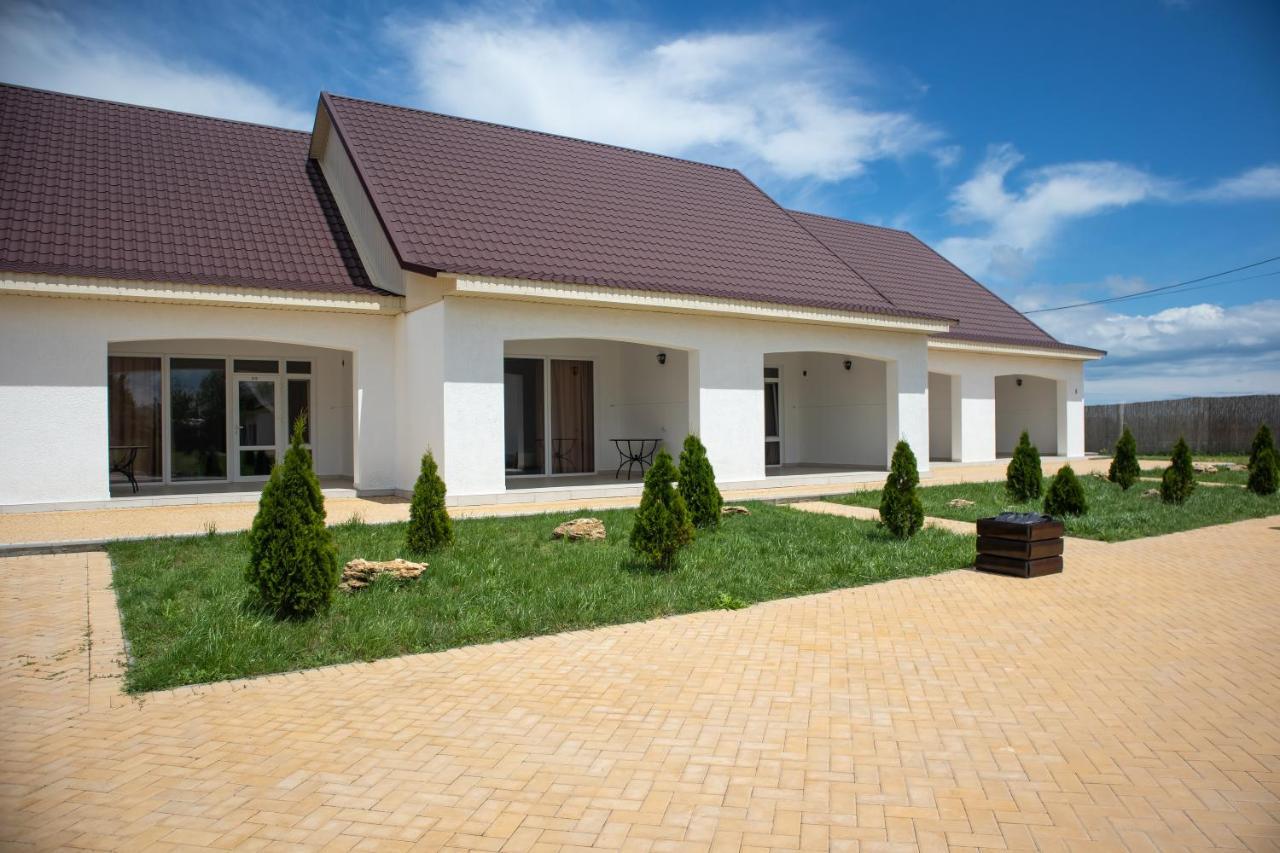 База Відпочинку "Сонячна" Primorskoye Exterior foto