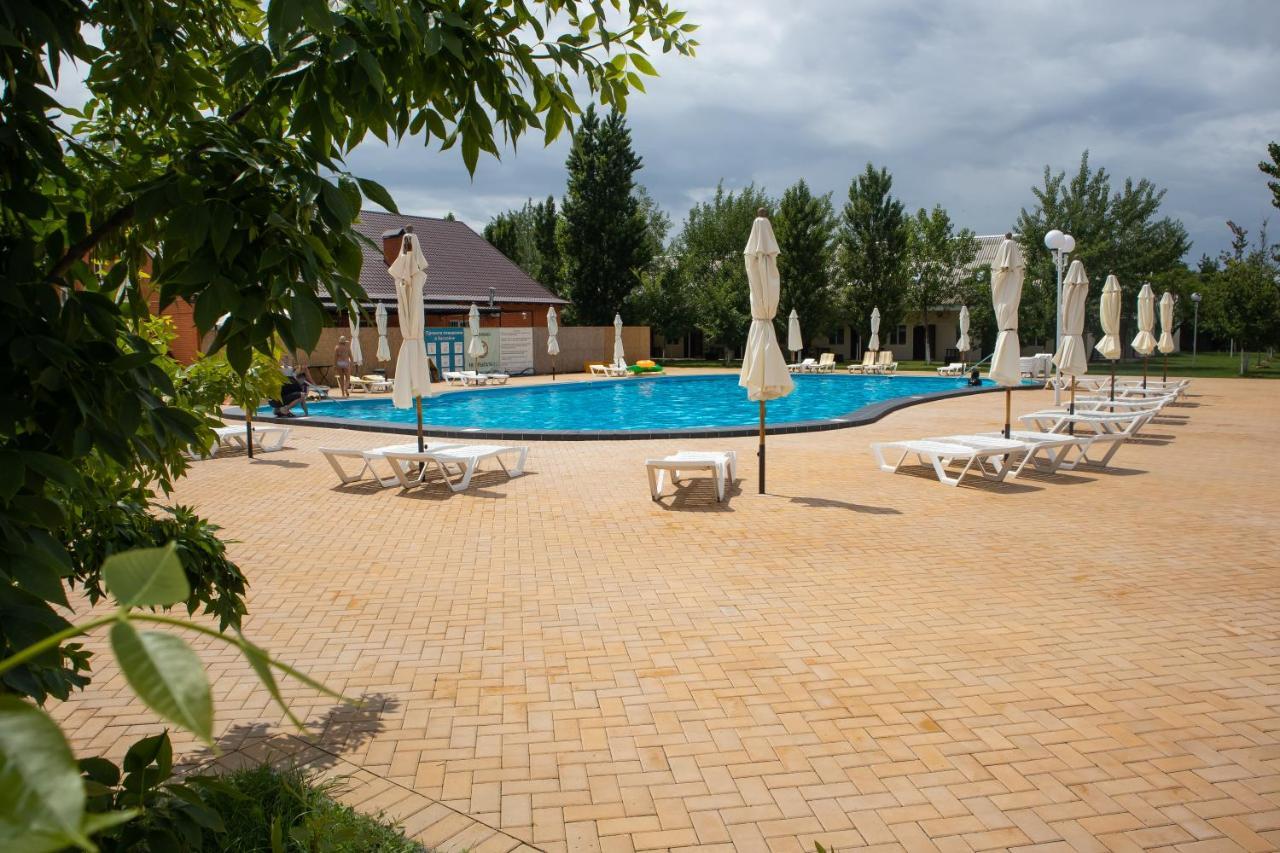 База Відпочинку "Сонячна" Primorskoye Exterior foto