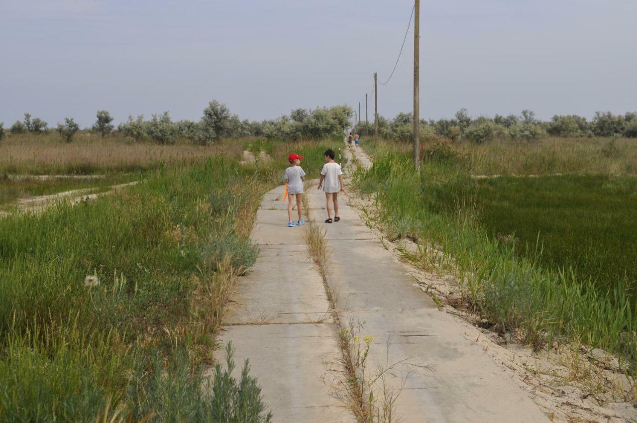 База Відпочинку "Сонячна" Primorskoye Exterior foto